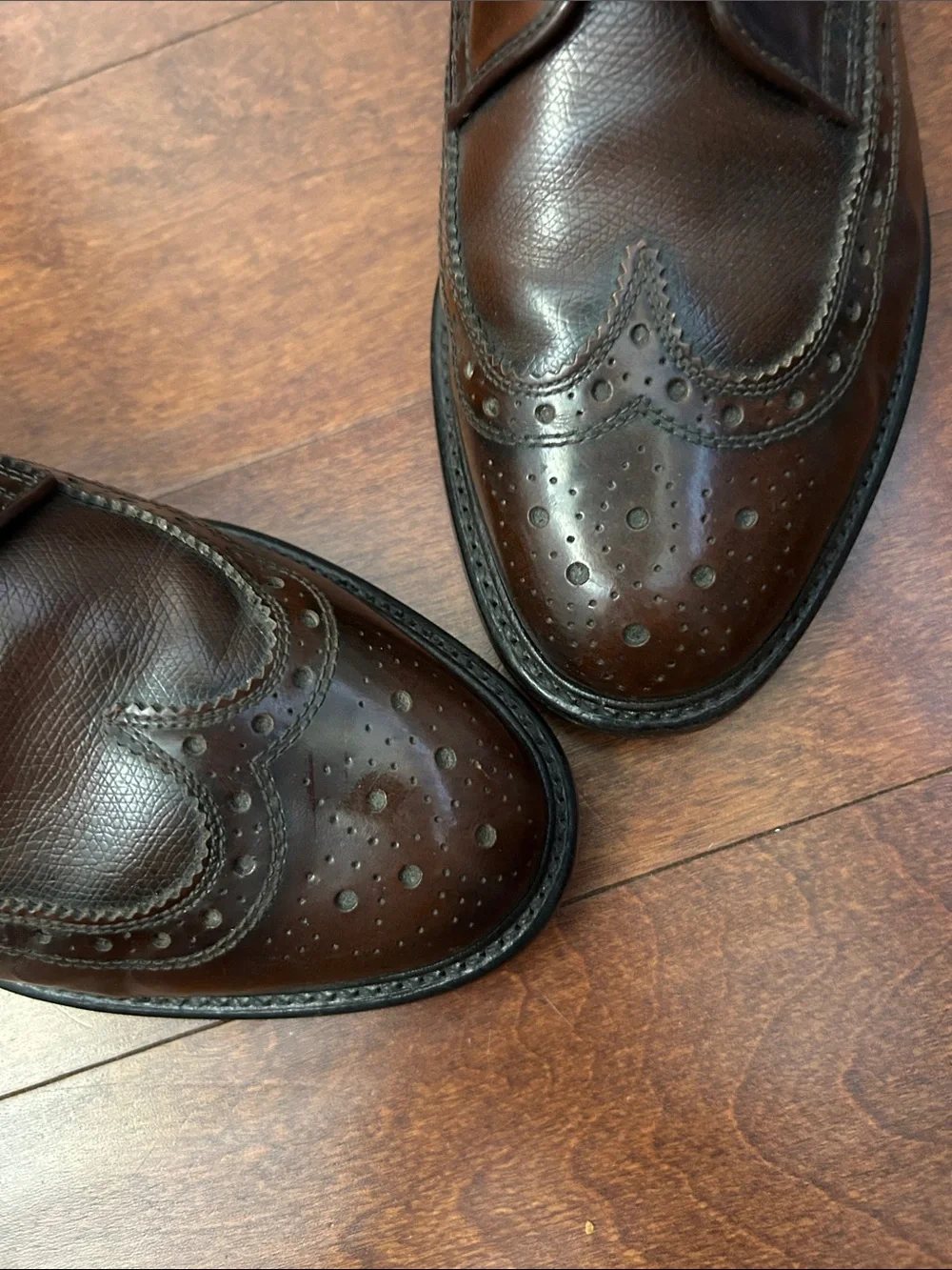 Men’s Esquire Korean Brand Brown Wingtip Oxford Dress Shoes, Size 9.5 E